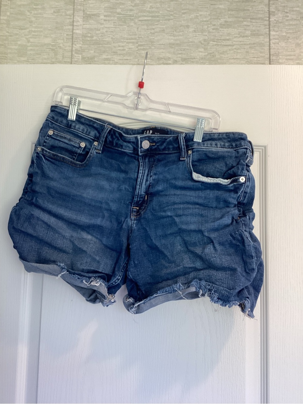 GAP Women's Mid to Dark Blue Distressed Denim Cutoff Shorts 12/31 EUC